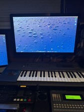 Dual Apple Thunderbolt Displays 27-inch 2560x1440 MagSafe LCD A1407 EMC2432