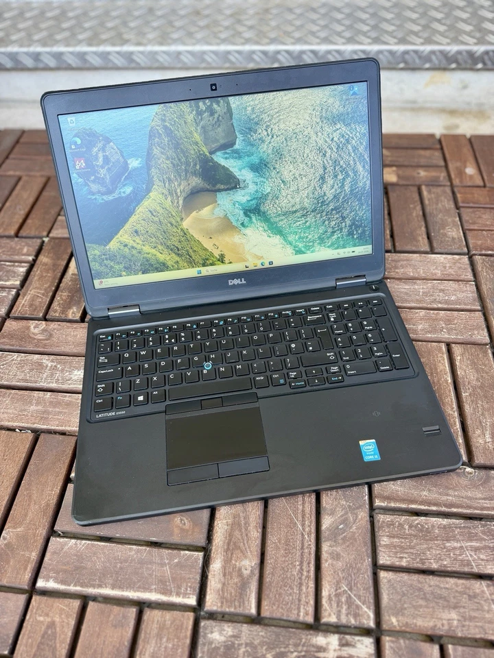 Dell Latitude E5550 · i5-5300U · 8GB · 256GB, Foto 1 von 5