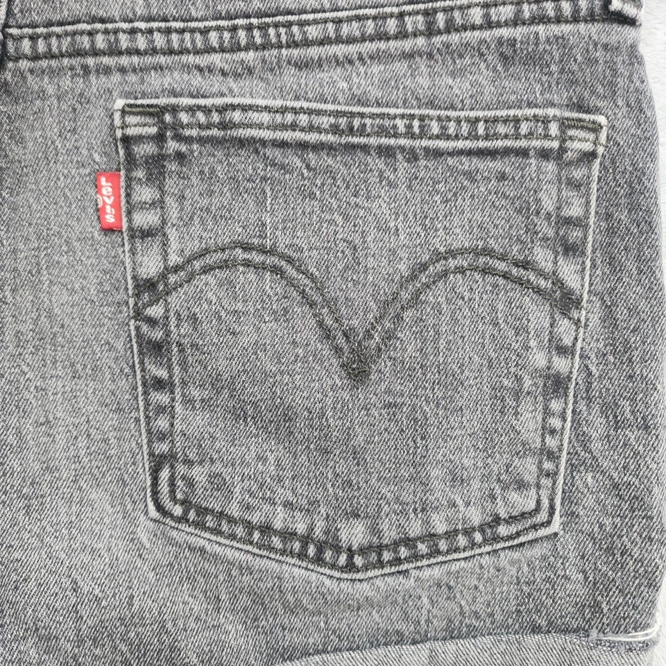 Pantalones Cortos Levi's Mujer W30 Desteñidos Negro Gris 501 Tiro Alto Corte Botón Mosca  Foto 3 de 4