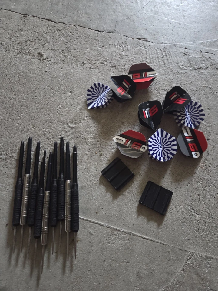 Winmau Blade 6 Dartscheibe Mit Surround Ring. Inkl. Pfeile - Bild 3 von 4