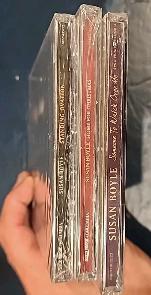 Susan Boyle New Lot Of 3 CD’s Standing Ovation, Watch Over Me & Home 4 Christmas - Imagem 2 de 4
