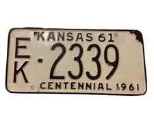 GOOD SOLID VINTAGE 1961 KANSAS  LICENSE PLATE See My Other Plates.