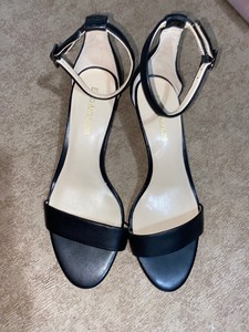 enzo angiolini kailee