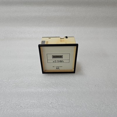 DEIF DC INTEGRATOR ENERGY METER 0 10V DC INPUT PANEL METER 0 4.5 MWH WITH 440V A