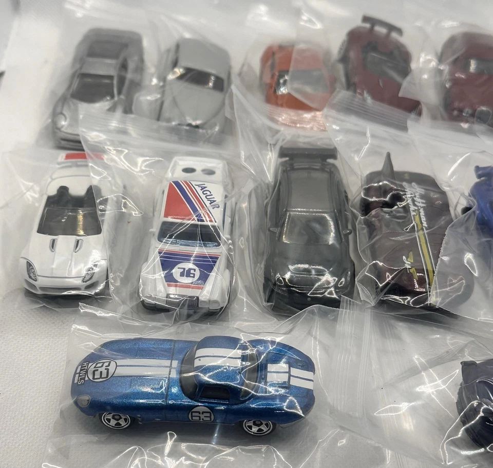 Lote De 14 Sueltos Individualmente Embolsados Blister Pull Jaguar Hot Wheels PC VENTA Foto 2 de 3
