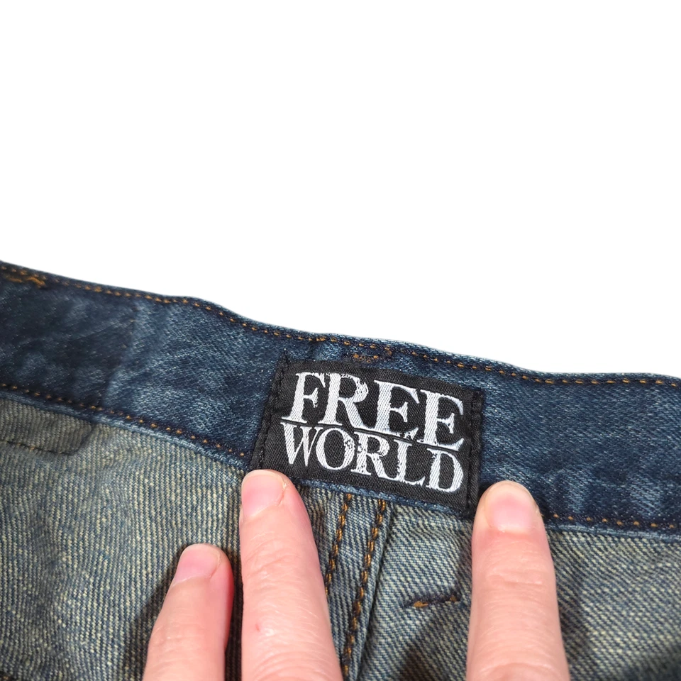 Jeans masculino Free World Night Train perna reta tamanho 32 punhos corte Y2K  - Imagem 3 de 4