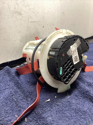 Ram 6.7 DEF Pump Heater Assembly 7660148AD 4077501AE - Picture 4 of 10