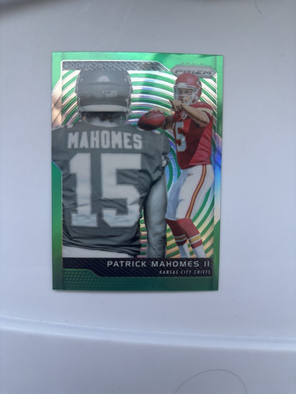 2017 Panini Prizm - Rookie Introductions Patrick Mahomes II #2 Green Prizm (RC)