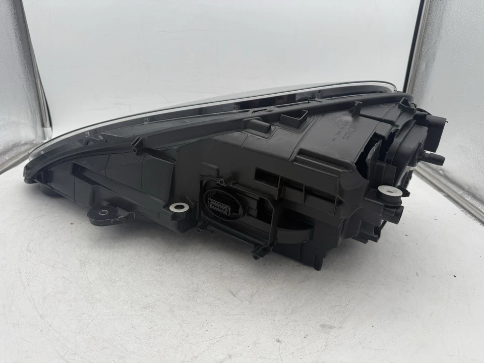 ✅ 2019-2022 Porsche Macan Right Passenger Headlight OEM Black 95B941016AB - Image 4 of 4