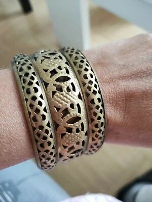Jolie Bracelet Manchette Doré Pour Femme En Très Bon État - Photo 1/4