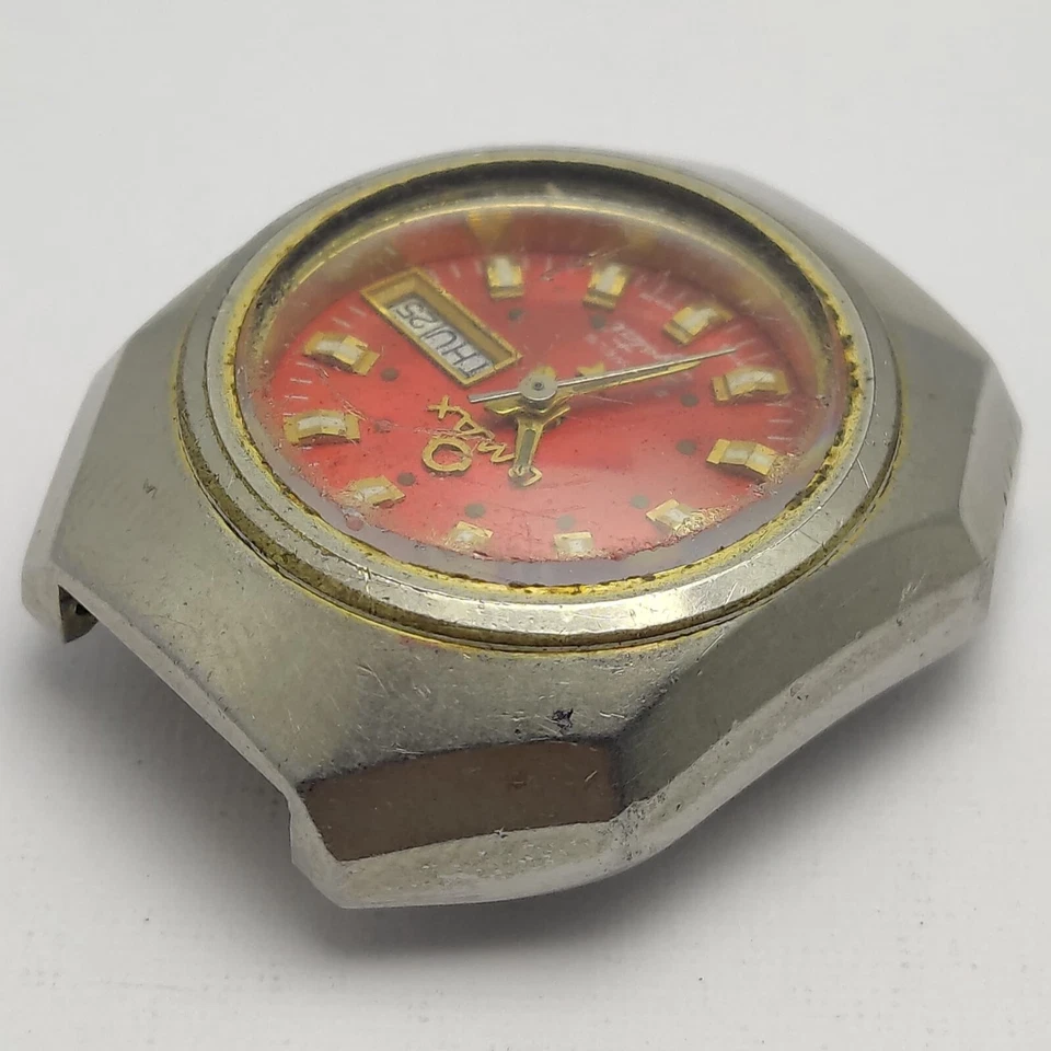VINTAGE OMAX SWISS MADE AUTOMATIC 17 JEWELS LADIES WRIST WATCH FOR PARTS/SPARES - Image 2 of 4
