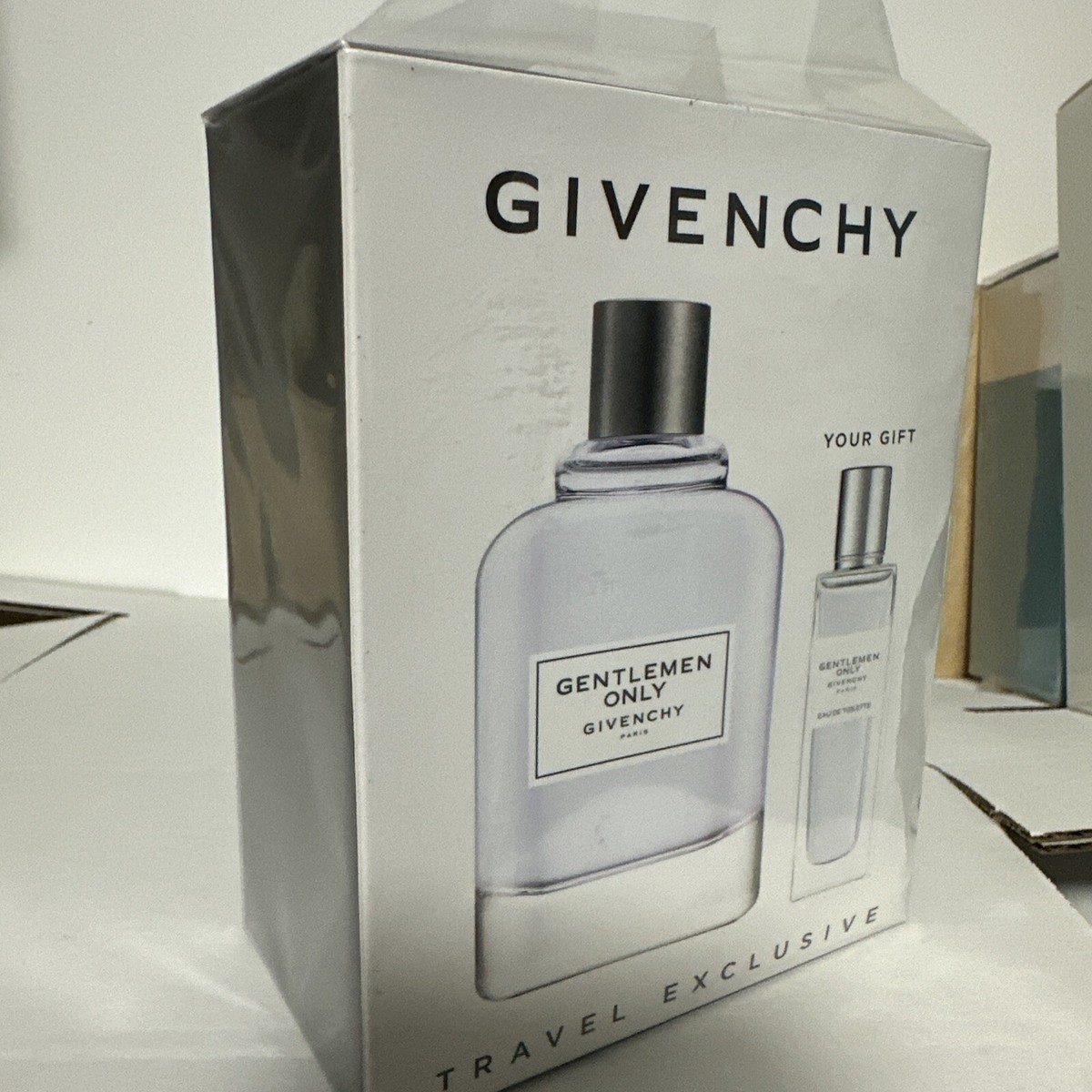 Gentlemen Only Givenchy EDT 2 Pc Gift Set 3.3 oz & Travel Spray
