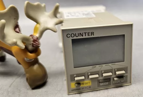 H7CR-B4WG OMRON Digital Counter 100-240 VAC 50/60 Hz