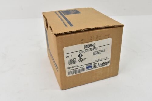 Appleton EGS FSKWRD 1 Gang Aluminum Duplex Spring Receptacle Cover - Picture 1 of 4