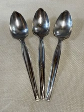 Set of 3 Vintage Wm. Rogers Mfg. Co SILVER plated Serrated Grapefruit Spoons