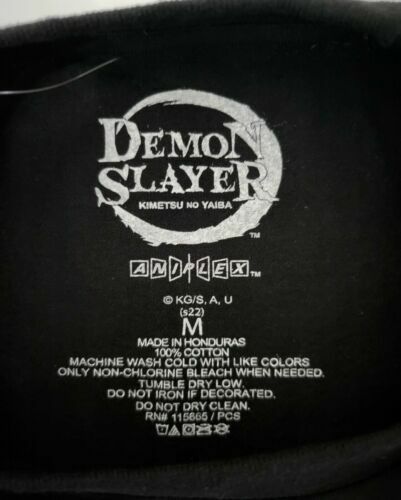 Demon Slayer Herren schwarz T-Shirt Gr. Medium Tanjiro Nezuko Zenitsu Inosuke - Bild 2 von 3
