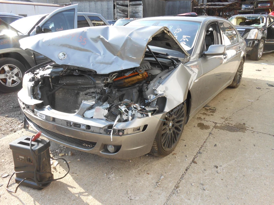 Used Front Right Fender fits: 2008 Bmw 750I Front Right Grade B Foto 2 de 4