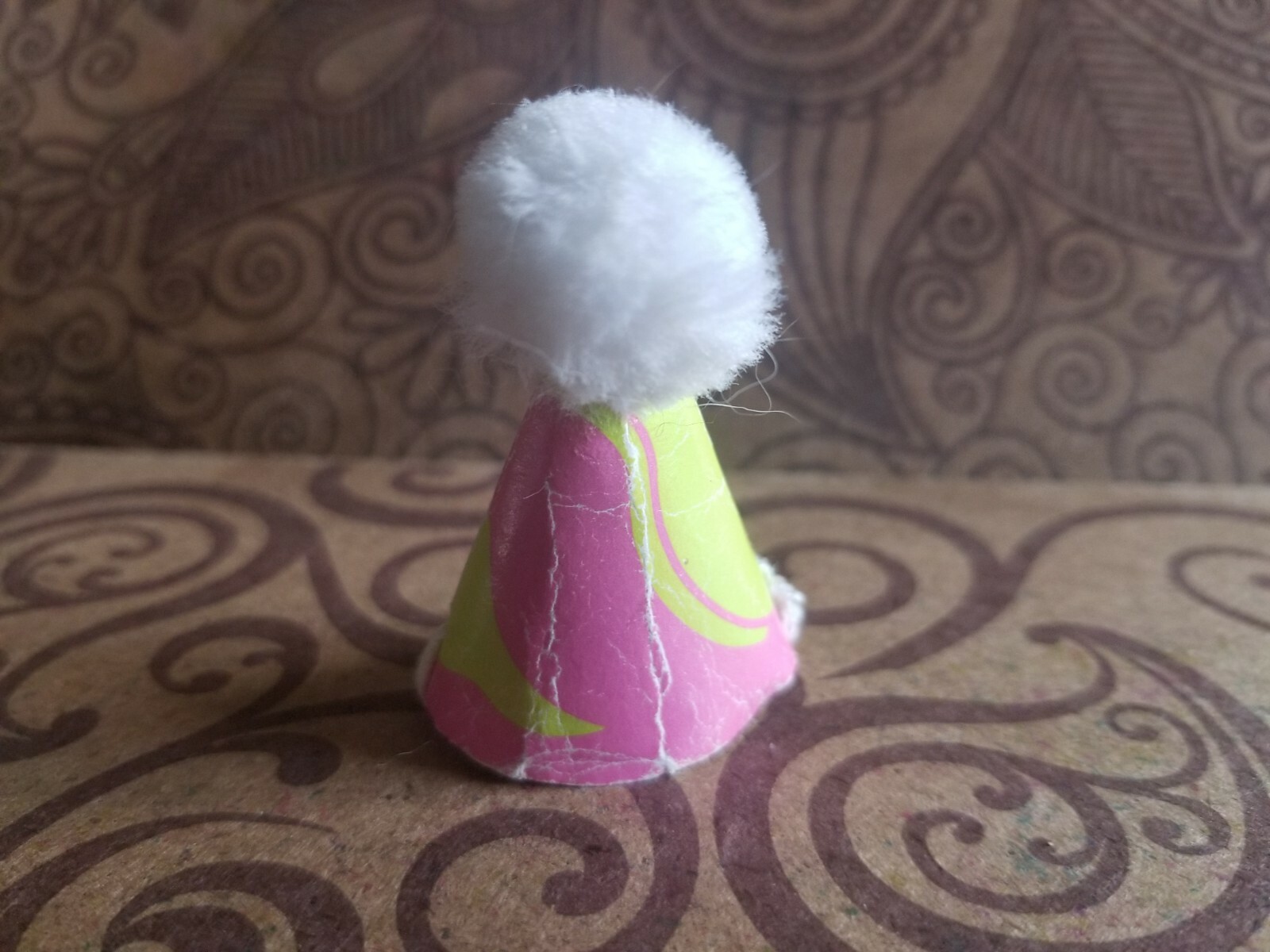 My Little Pony (G1) Party Gift Pack Yellow & Purple Wave Design Party Hat