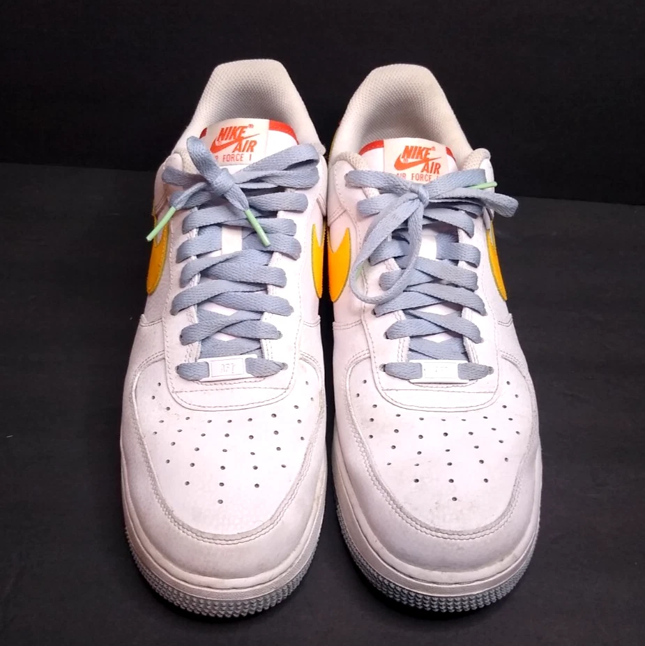 Nike Air Force 1 '07 LV8 'Be Kind' DC2196-100 para hombre talla 11 naranja amarillo blanco Foto 2 de 4