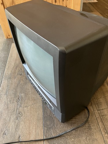 Toshiba MV13M2 13" CRT TV VCR VHS Combo VCR Does Not Work TV Does -Retro Gaming - Picture 10 of 13