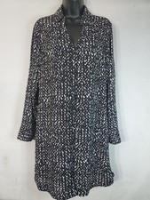 EXPRESS DRESS WOMEN'S Size Medium Button up Black/White Long Sleeve Lined