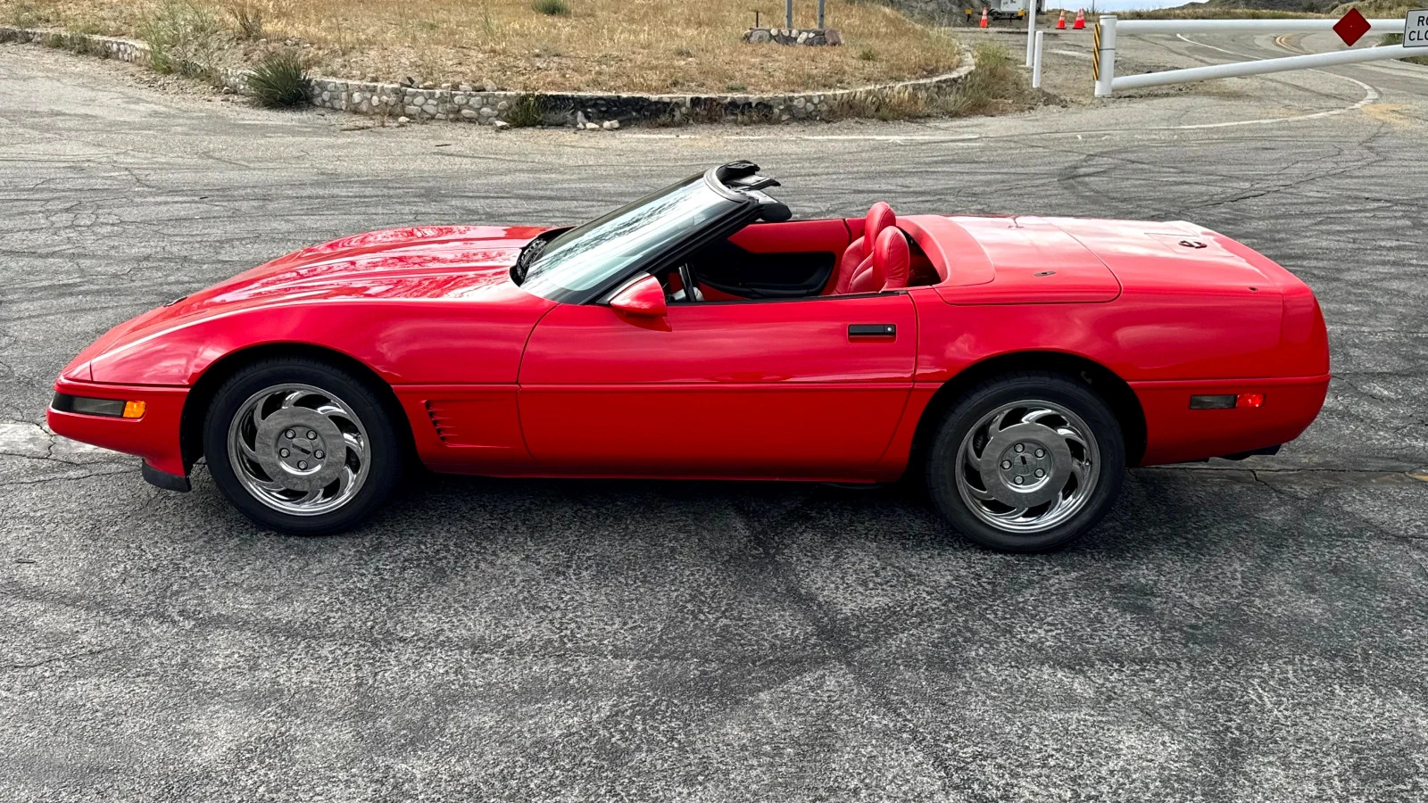 1995 Red Chevrolet Corvette   | C4 Corvette Photo 4