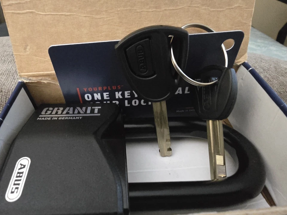 New ABUS 37/55 KA HB50 Granit Padlock with Plus Key Card and (2) Keys 1 With LED - Image 2 of 4