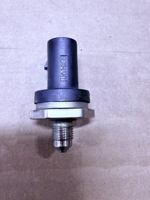 BMW 328 335 535 M4 M3 M5 M4 N20 N55 S55 N63 S63 S65  Fuel High Pressure Sensor