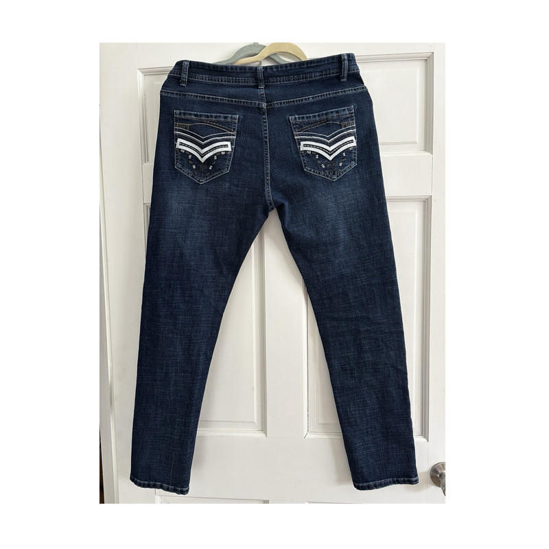 Women's Dark Blue Embroidered 5-Pocket Straight Jeans 68% Cotton Stretch Denim