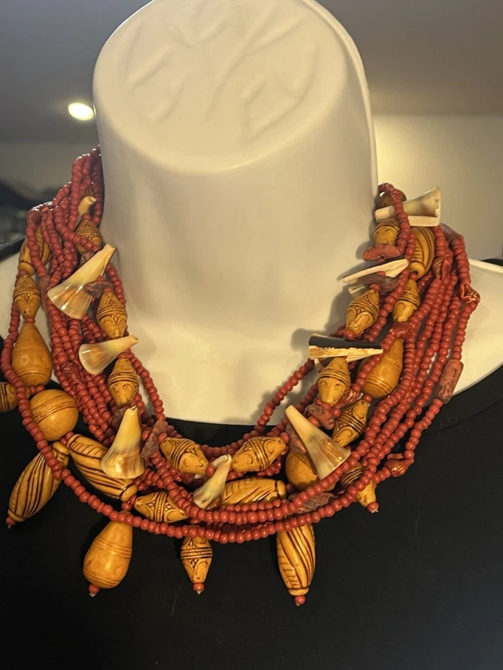 "Collar Gerda Lynggaard Monies Copenhagen multi trenzado cuentas talladas concha 18""" Foto 3 de 4