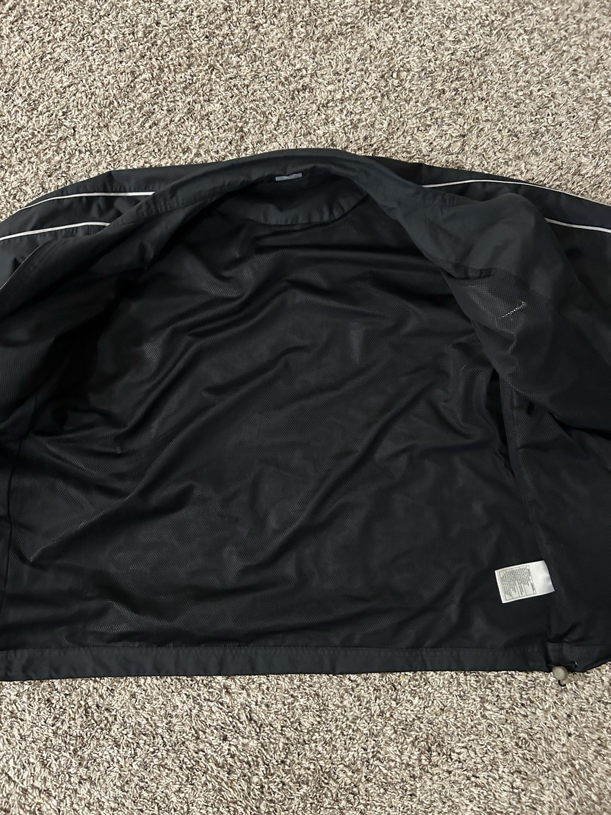 Nike Spring Jacket - image 3