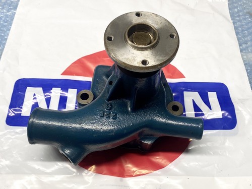 NISSAN PATROL SAFARI 160 MQ MK GENUINE OEM NOS WATER PUMP ASSY SD33 SD33T - Picture 3 of 11
