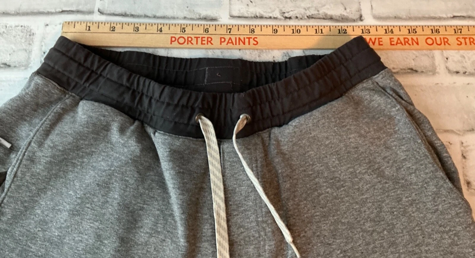 vuori performance jogger pants