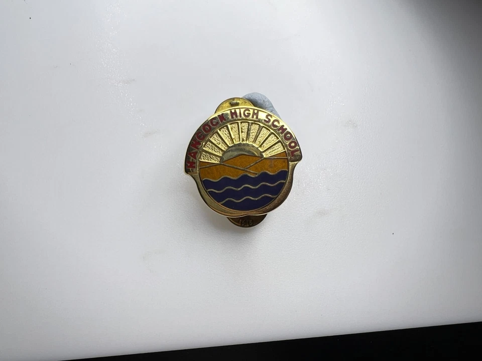 USA School Pin Badge Hancock High School 27x30 mm - Image 3 of 4