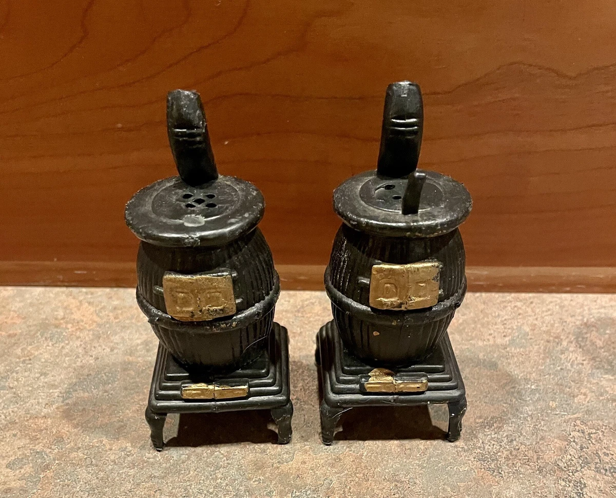 Vintage Plastic u0026amp; Black Pot Belly Stove Salt And Pepper Shakers Set |  eBay