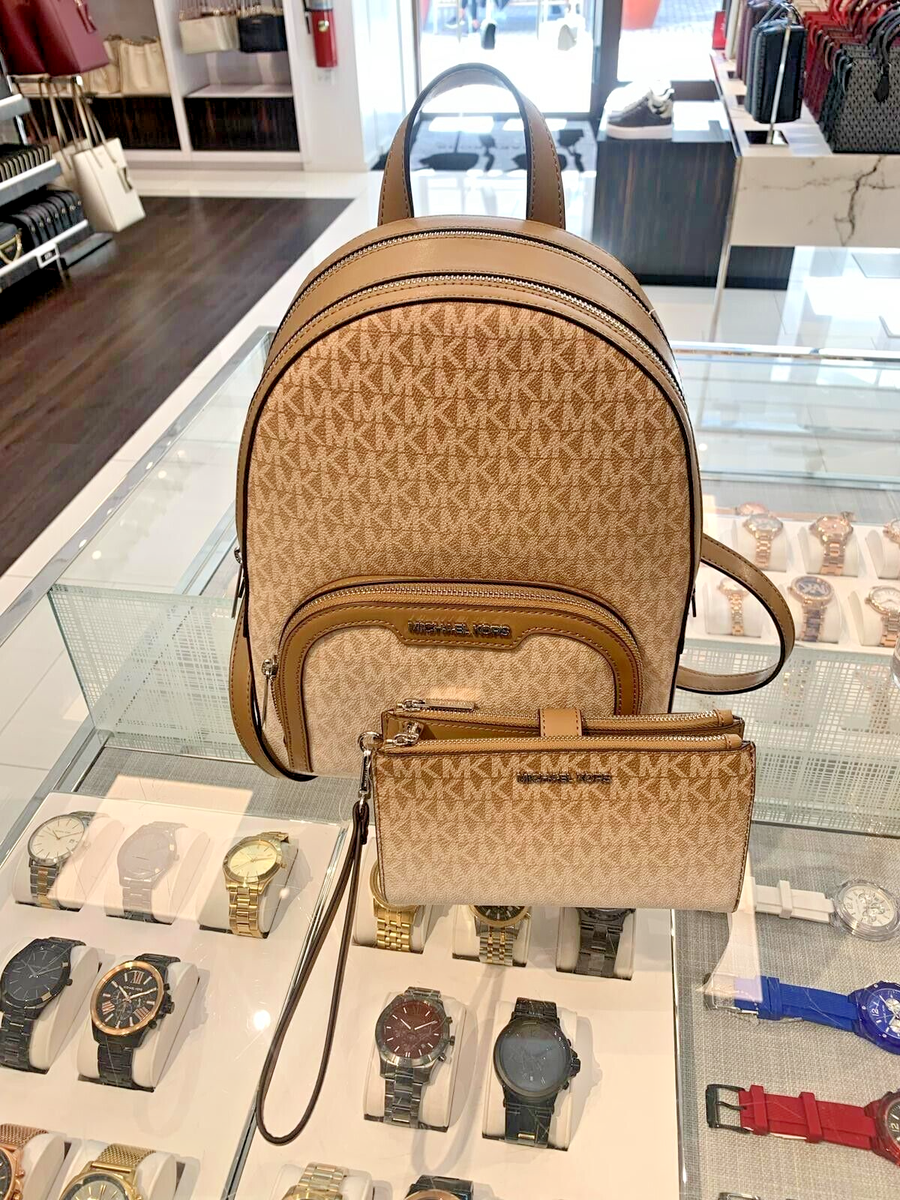MICHAEL KORS JAYCEE MEDIUM BACKPACK & LARGE DOUBLE ZIP WALLET SET BROWN/GOLD MICHAEL KORS JAYCEE MEDIUM ZIP POCKET BACKPACK MK GRAPHIC  main image 3