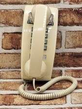 Cortelco Wall Mount Phone  255409-VBA-20M Beige  AS FOUND No Box-Tested Works