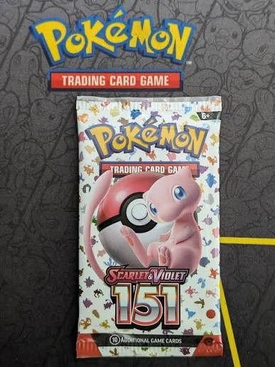 Pokémon TCG Scarlet & Violet - Pokemon 151 Booster Pack - 10 Cards
