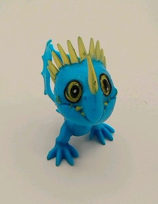 DreamWorks How To Train Your Dragon 2''  Deadly Nadder Figure, Cake Topper 