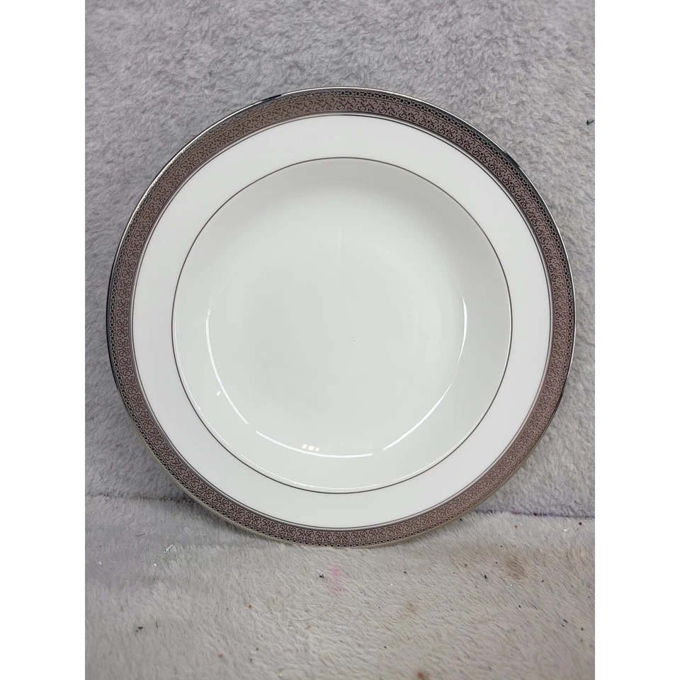 Cuencos de sopa Waterford Fine English China Newgrange platino hechos en Inglaterra Foto 2 de 4