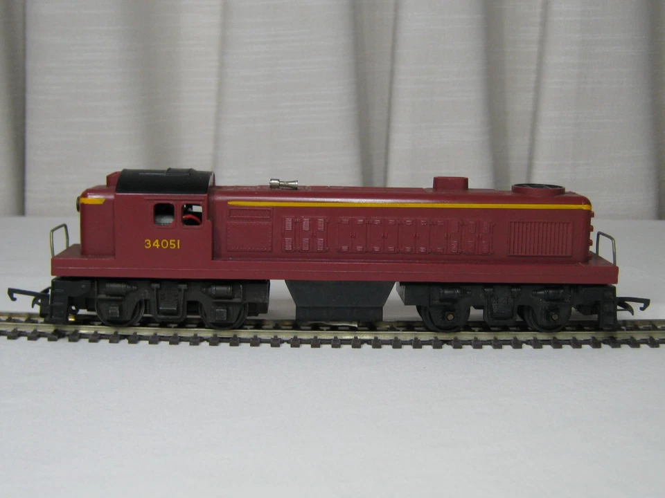 Hornby/Railways - N.S.W.R. Diesel Freight Locomotive (Aust) R308 OO Gauge  -  GC - Image 2 of 4