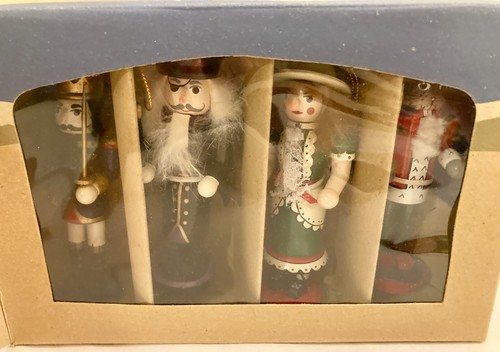 Nutcracker Village Set Of 4 N.O.S. 1994 Excellent - Picture 6 of 10