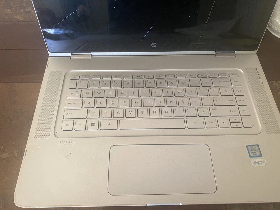 hp spectre x360 convertible 15 -ap000 Foto 2 de 4