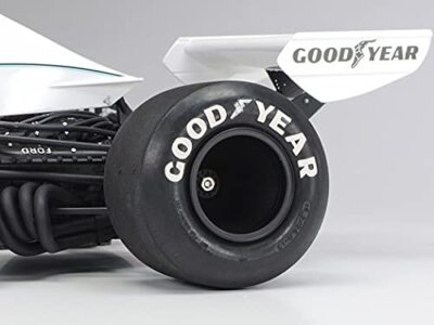 TAMIYA TAM12042Martini Brabham BT44B 1975 with Etched Parts 1/12
