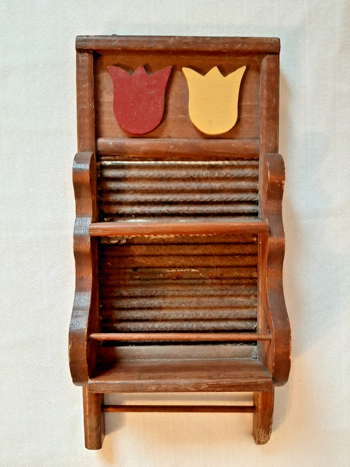 2 shelf Wooden Washboard Wall Hanging w/towel bar Rustic Country Farmhouse Decor