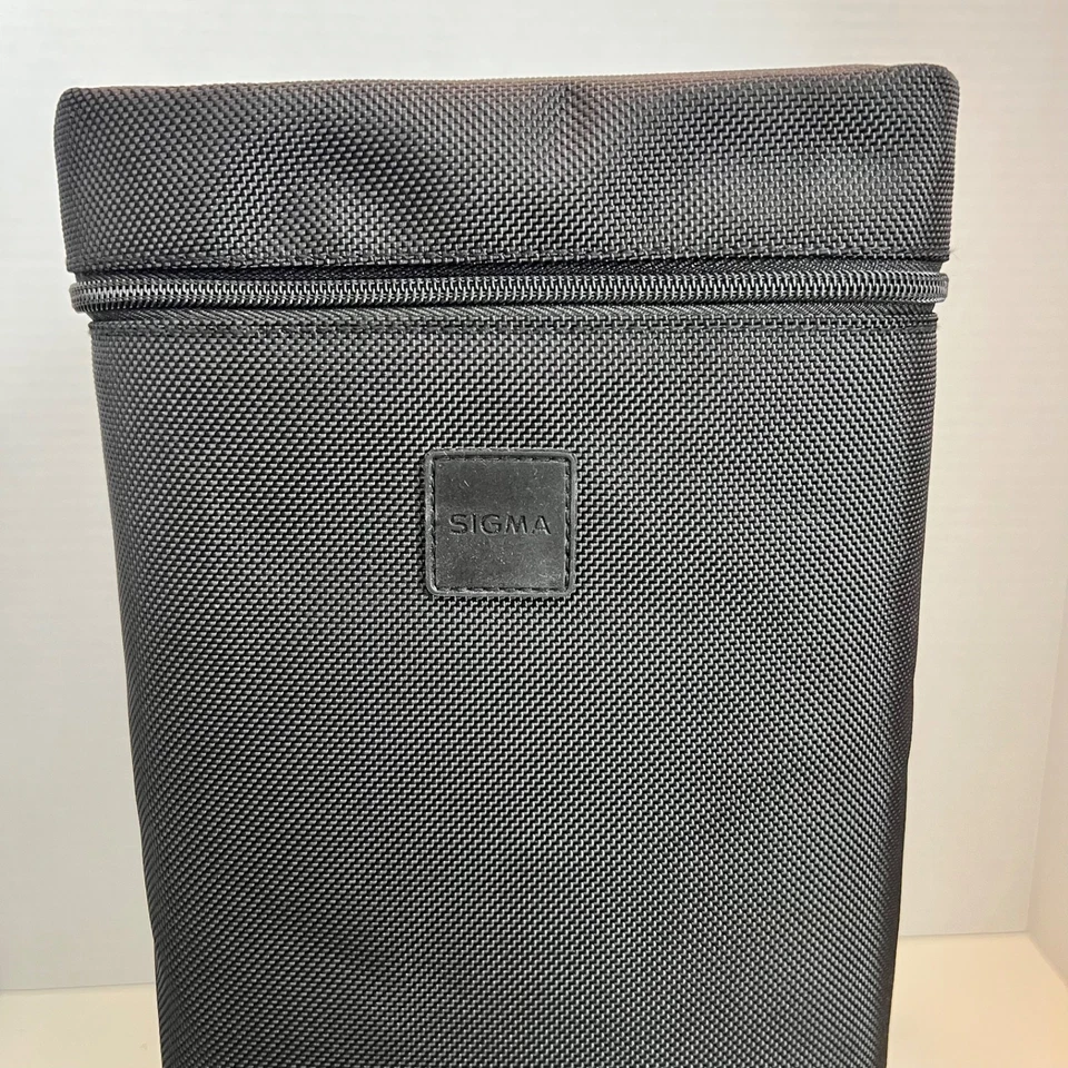 Estuche para teleobjetivo acolchado de nailon negro Sigma 150-600 mm con correa de transporte (solo estuche) Foto 3 de 4