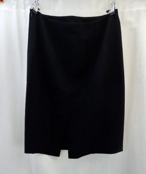 Falda Chanel Negra 100% Lana Hasta la Rodilla Forrada Talla 12 En muy buena condición De Colección Foto 2 de 4