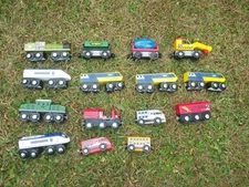 Lot of 15 Maxim Enterprise Wooden Magnetic Toy Trains Lot Locomotives