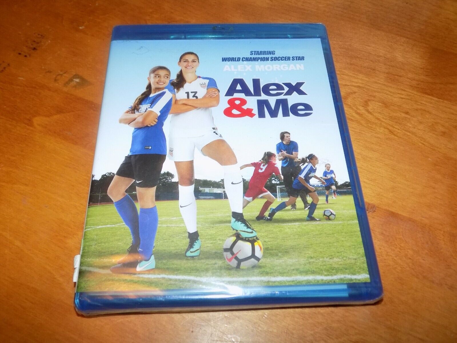 Alex & Me - Alex Morgan - World Soccer Star (2018 - DVD-WS)