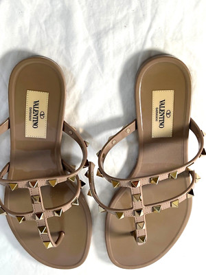 valentino rockstud pvc thong poudre color flip flop sandal valentino rockstud pvc thong poudre color flip flop sandal